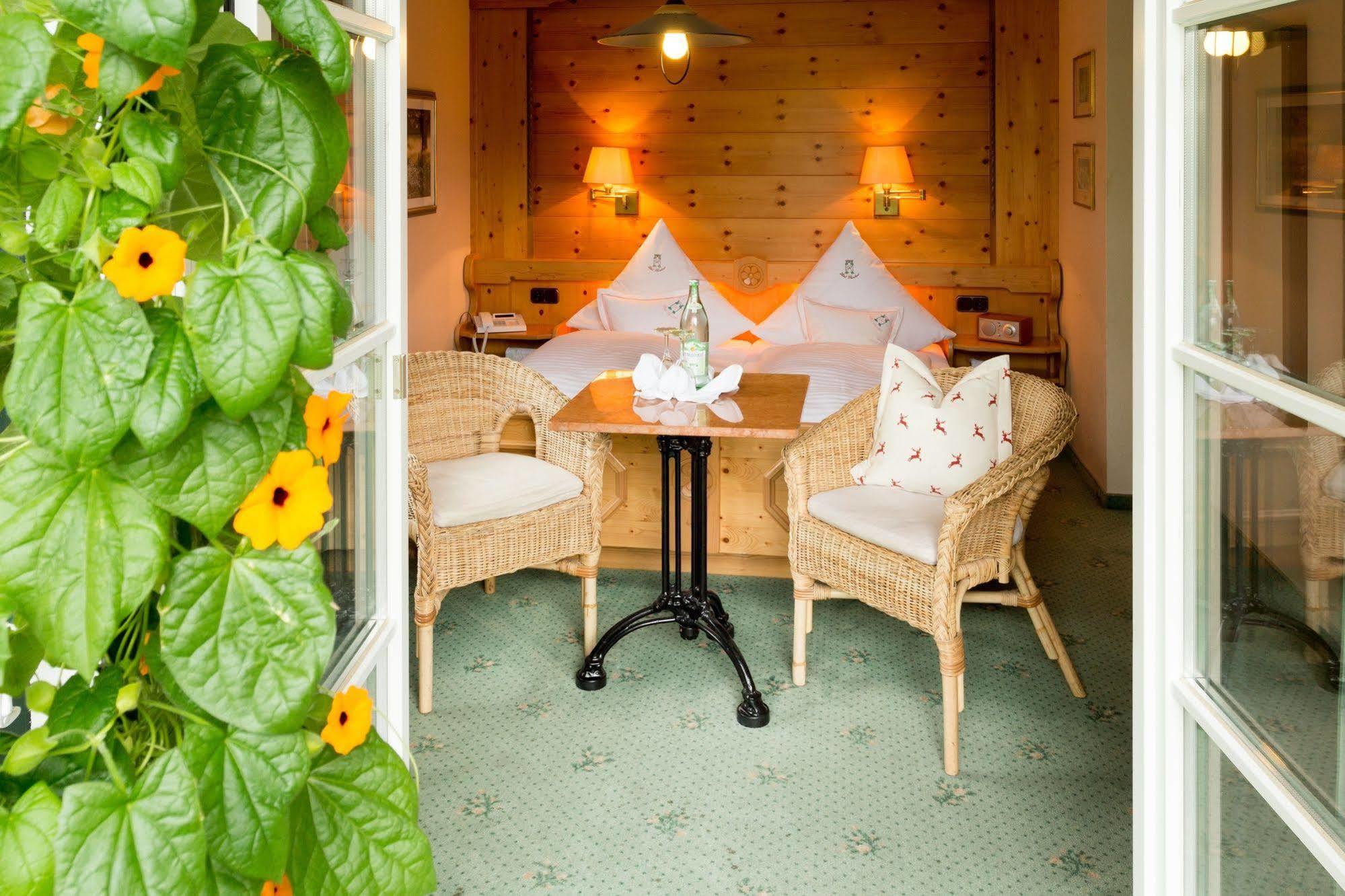 Garden-Hotel Reinhart พรีนอัมคิมซี ภายนอก รูปภาพ