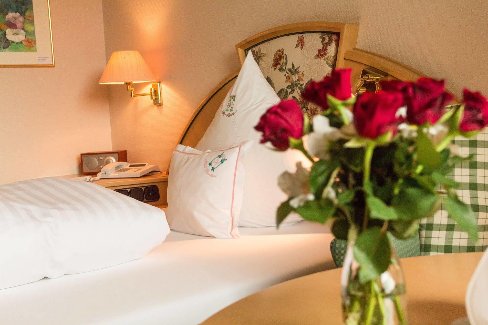 Garden-Hotel Reinhart พรีนอัมคิมซี ภายนอก รูปภาพ