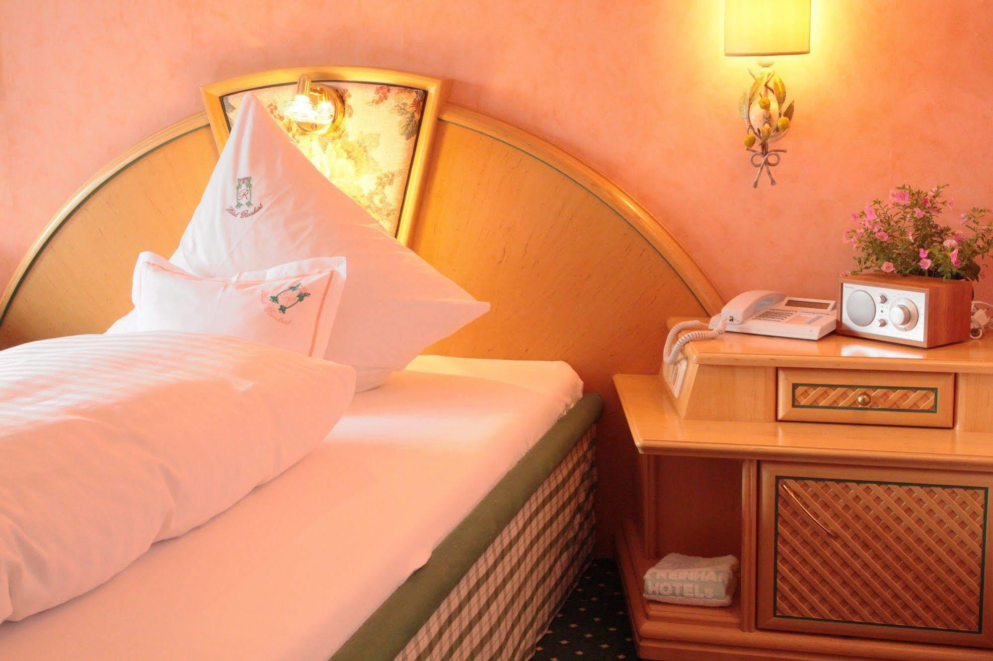 Garden-Hotel Reinhart พรีนอัมคิมซี ภายนอก รูปภาพ